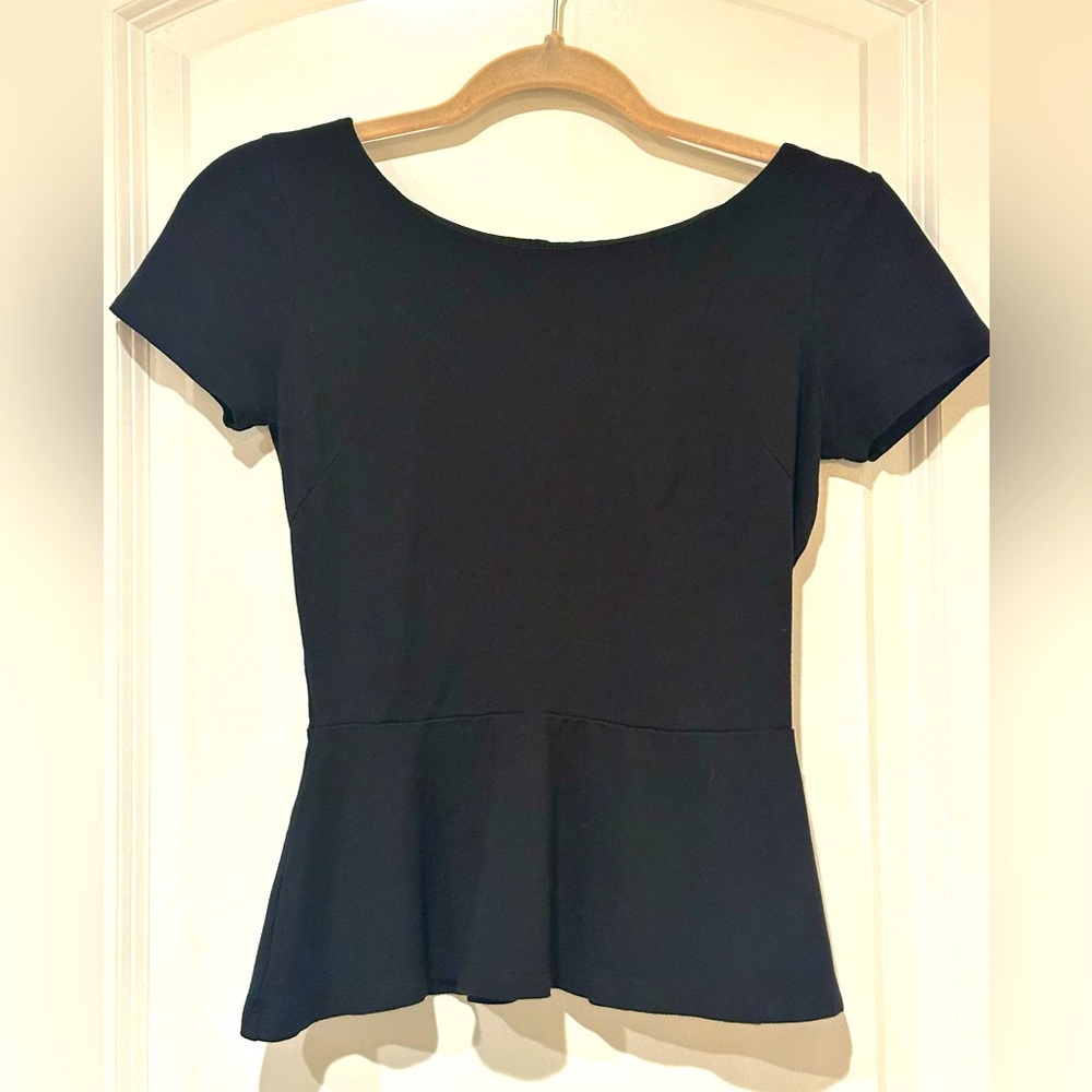 Banana Republic Black Peplum Top | Size 0 | Scoop Neck Short Sleeve Blouse